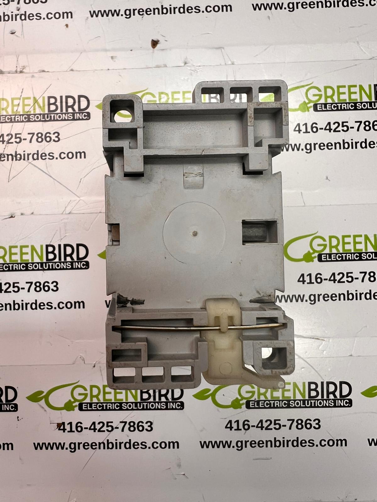 Allen-Bradley 100-C12D10 Contactor, IEC, 12A, 3-Pole, 120VAC Coil, 1NO Auxiliary Contact